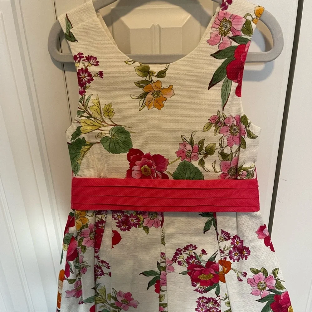 Abel & Lula Floral Sleeveless Dress with Pink Accents. NWT size 4 - Picture 1 of 5